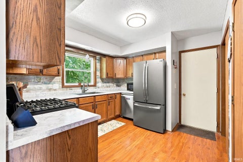 Tiny photo for 316 Millstone Run, Churubusco, IN 46723 (MLS # 202635110)