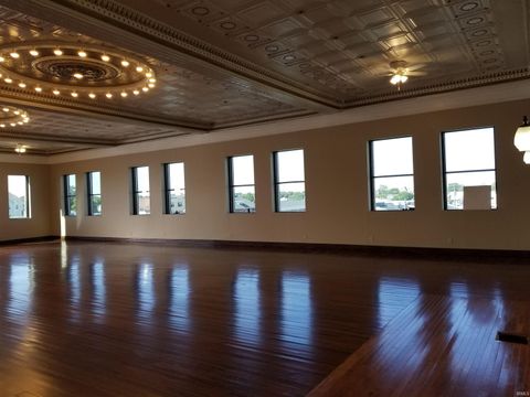 Tiny photo for 341 N Main Street, Kokomo, IN 46901 (MLS # 202403952)