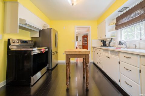 Tiny photo for 3128 N Pennsylvania Avenue, Logansport, IN 46947 (MLS # 202533211)