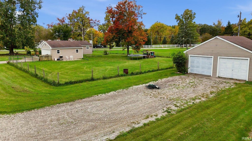 Photo of 5628 Leesburg Road, Fort Wayne, IN 46818 (MLS # 202644039)