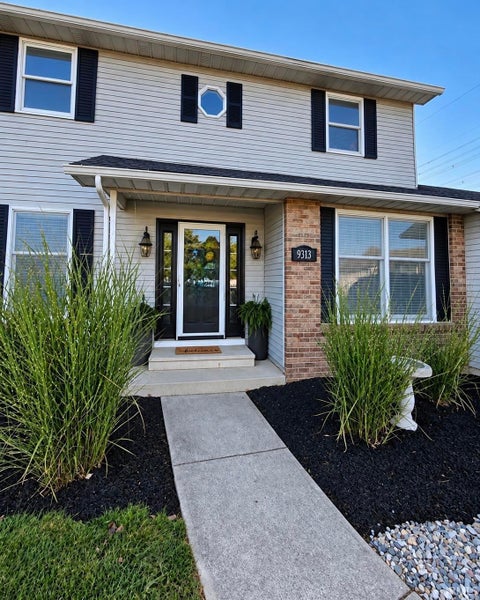 Tiny photo for 9313 Wallen Court, Fort Wayne, IN 46825 (MLS # 202636511)