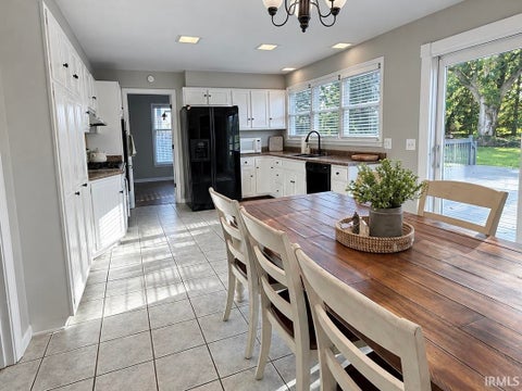 Tiny photo for 9313 Wallen Court, Fort Wayne, IN 46825 (MLS # 202636511)
