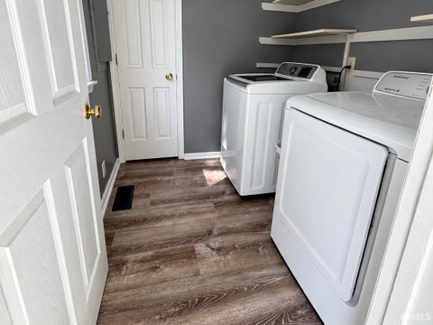 Tiny photo for 9313 Wallen Court, Fort Wayne, IN 46825 (MLS # 202636511)