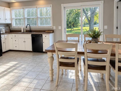Tiny photo for 9313 Wallen Court, Fort Wayne, IN 46825 (MLS # 202636511)