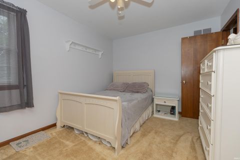 Tiny photo for 615 Crestmont Drive, Evansville, IN 47712 (MLS # 202618669)