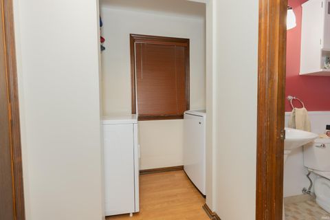 Tiny photo for 615 Crestmont Drive, Evansville, IN 47712 (MLS # 202618669)