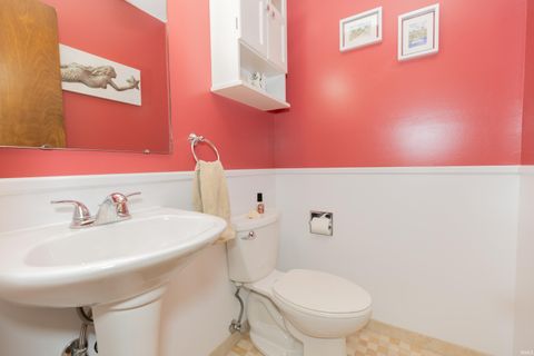 Tiny photo for 615 Crestmont Drive, Evansville, IN 47712 (MLS # 202618669)