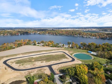 Photo of Lot 9 Tippy View Drive, Leesburg, IN 46538 (MLS # 202603696)