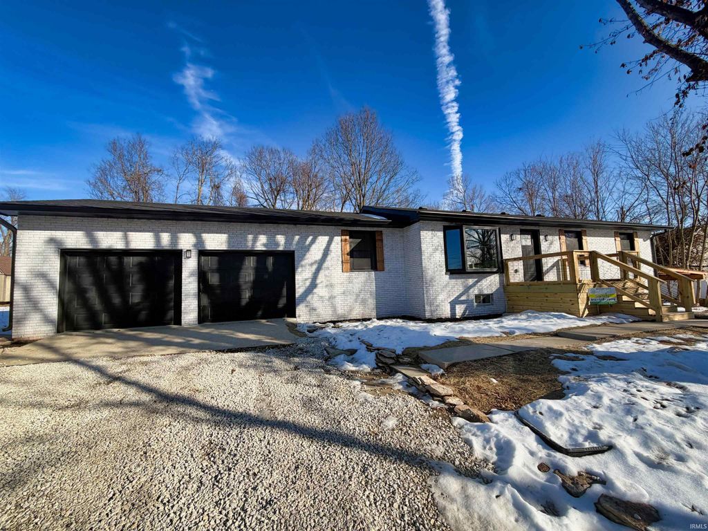 Photo of 5101 S Madison Street, Bloomington, IN 47403 (MLS # 202604416)