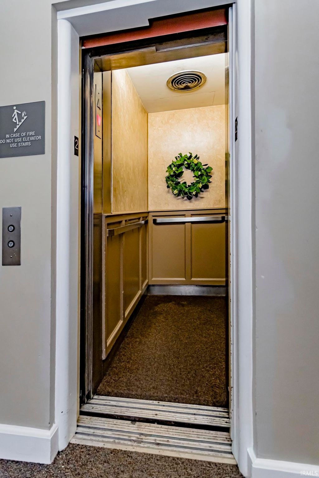 Photo of 301 S Walnut Street #206, Muncie, IN 47305 (MLS # 202549891)