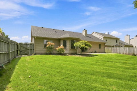 Tiny photo for 9020 Spring Forest Drive, Fort Wayne, IN 46804 (MLS # 202634296)