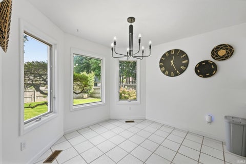 Tiny photo for 9020 Spring Forest Drive, Fort Wayne, IN 46804 (MLS # 202634296)