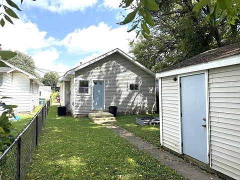Tiny photo for 2911 S Franklin Street, Muncie, IN 47302 (MLS # 202634580)