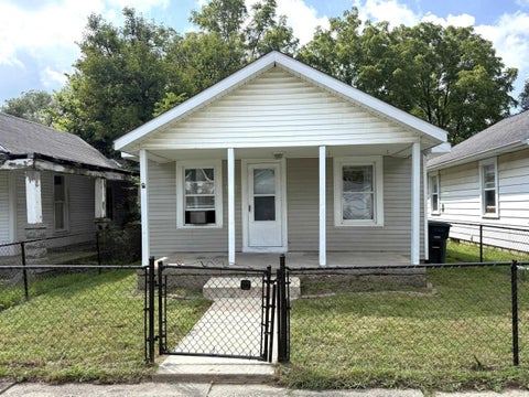 Photo of 2911 S Franklin Street, Muncie, IN 47302 (MLS # 202634580)