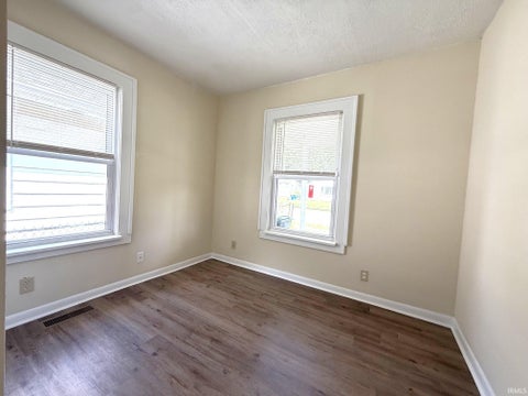 Tiny photo for 2911 S Franklin Street, Muncie, IN 47302 (MLS # 202634580)