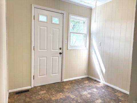 Tiny photo for 2911 S Franklin Street, Muncie, IN 47302 (MLS # 202634580)