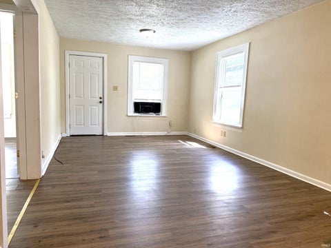 Tiny photo for 2911 S Franklin Street, Muncie, IN 47302 (MLS # 202634580)