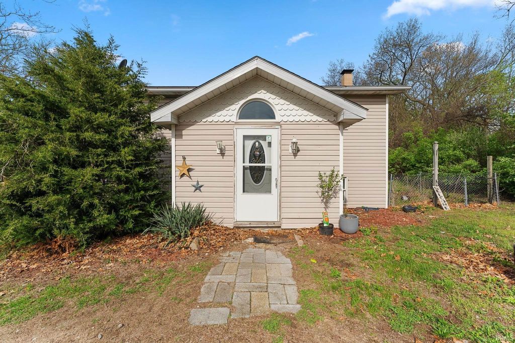 Photo of 1330 Orchid Street, DeMotte, IN 46310 (MLS # 202612417)