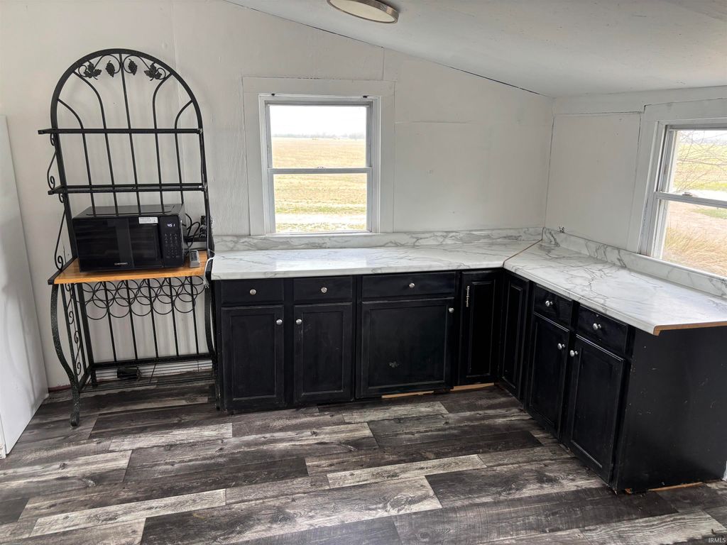 Photo of 3213 Old River Road, Evansville, IN 47715 (MLS # 202611360)