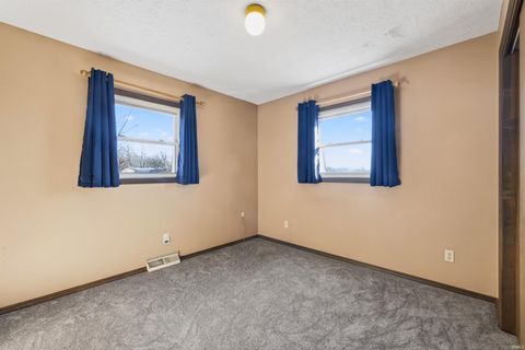 Tiny photo for 600 Forest Drive, Bloomfield, IN 47424 (MLS # 202602653)