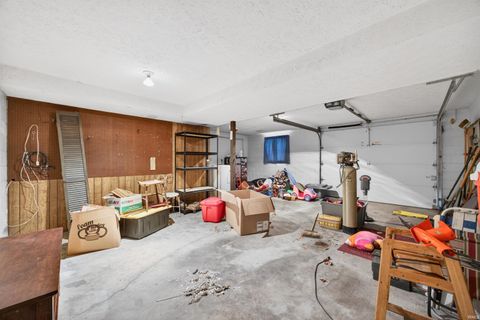 Tiny photo for 600 Forest Drive, Bloomfield, IN 47424 (MLS # 202602653)