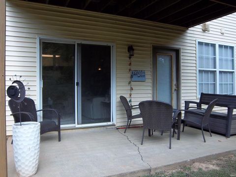 Photo of 3707 E Barrington Drive #D101, Bloomington, IN 47408 (MLS # 202609500)