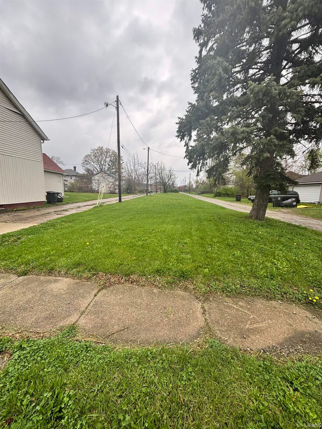 Photo of 1019 Colerick Street, Fort Wayne, IN 46806 (MLS # 202612929)