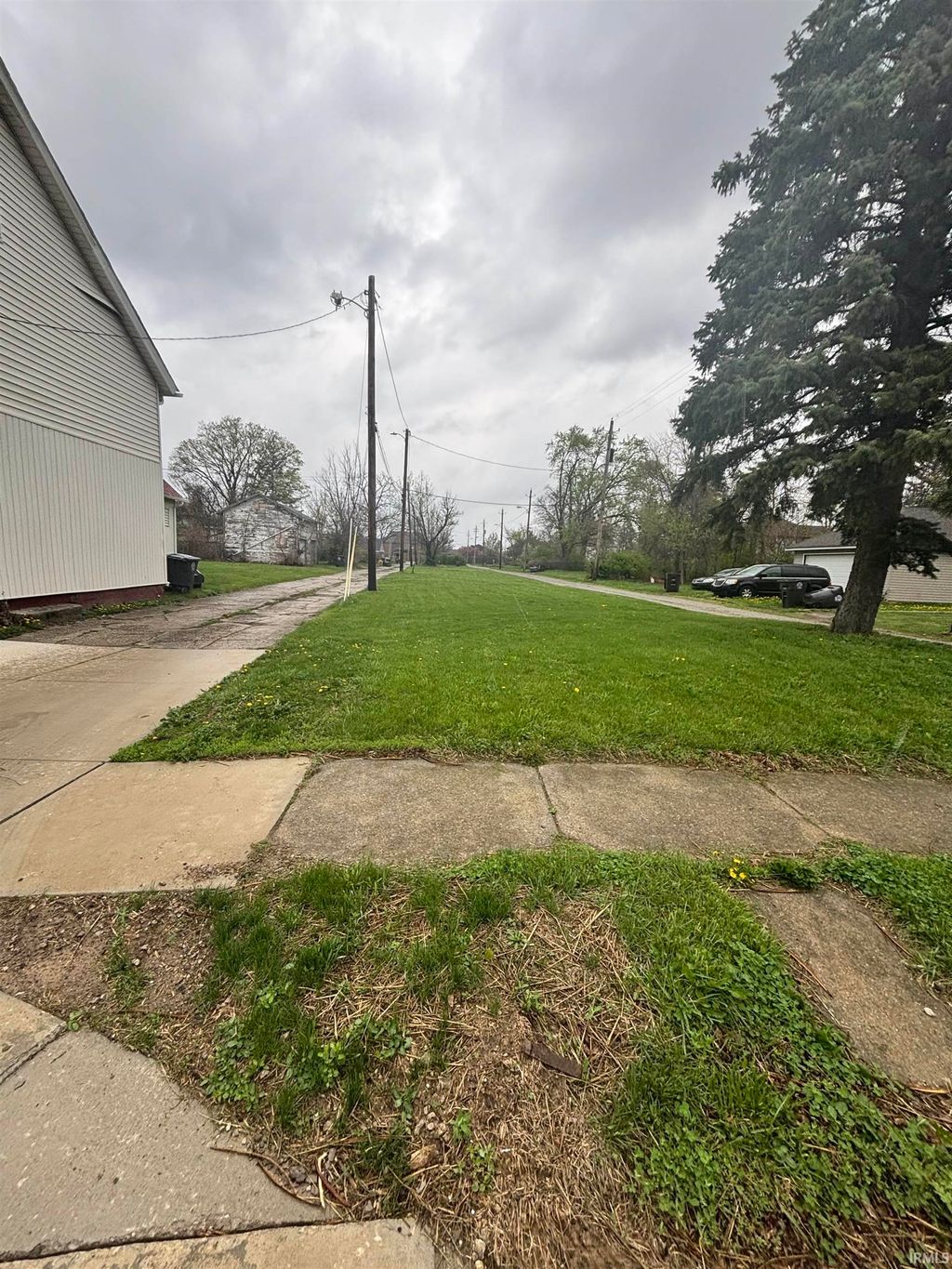 Photo of 1019 Colerick Street, Fort Wayne, IN 46806 (MLS # 202612929)