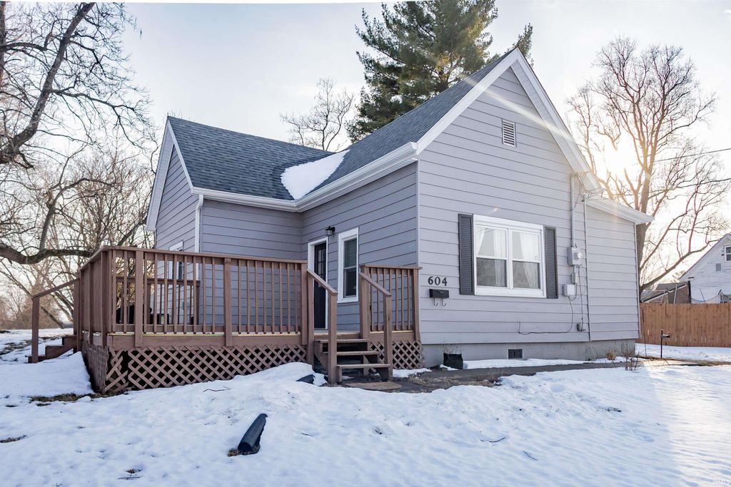 Photo of 604 Crawford Street, Mitchell, IN 47446 (MLS # 202604396)