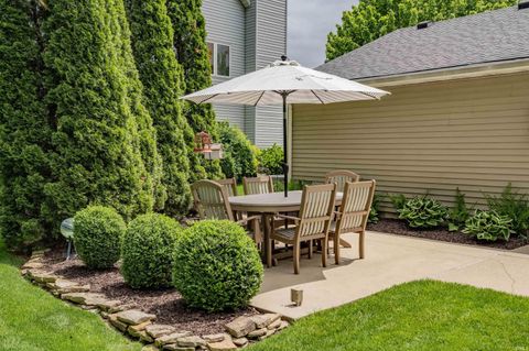 Tiny photo for 1728 Lakewood Drive, Fort Wayne, IN 46819 (MLS # 202618401)