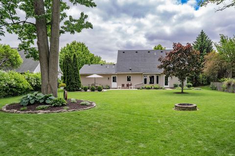Tiny photo for 1728 Lakewood Drive, Fort Wayne, IN 46819 (MLS # 202618401)