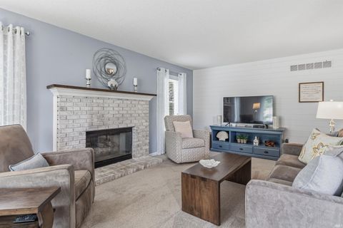 Tiny photo for 1728 Lakewood Drive, Fort Wayne, IN 46819 (MLS # 202618401)
