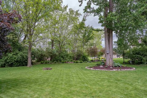Tiny photo for 1728 Lakewood Drive, Fort Wayne, IN 46819 (MLS # 202618401)
