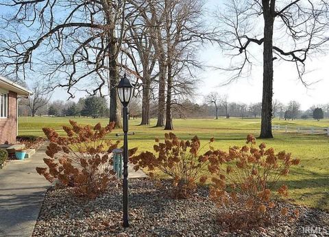 Tiny photo for 5268 E Country Club Road, Logansport, IN 46947 (MLS # 202616588)