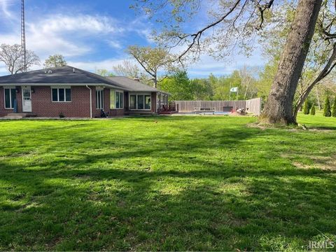 Tiny photo for 5268 E Country Club Road, Logansport, IN 46947 (MLS # 202616588)