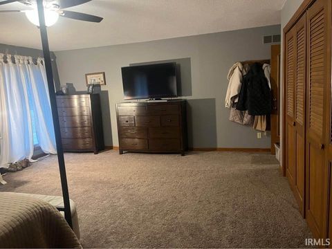 Tiny photo for 5268 E Country Club Road, Logansport, IN 46947 (MLS # 202616588)