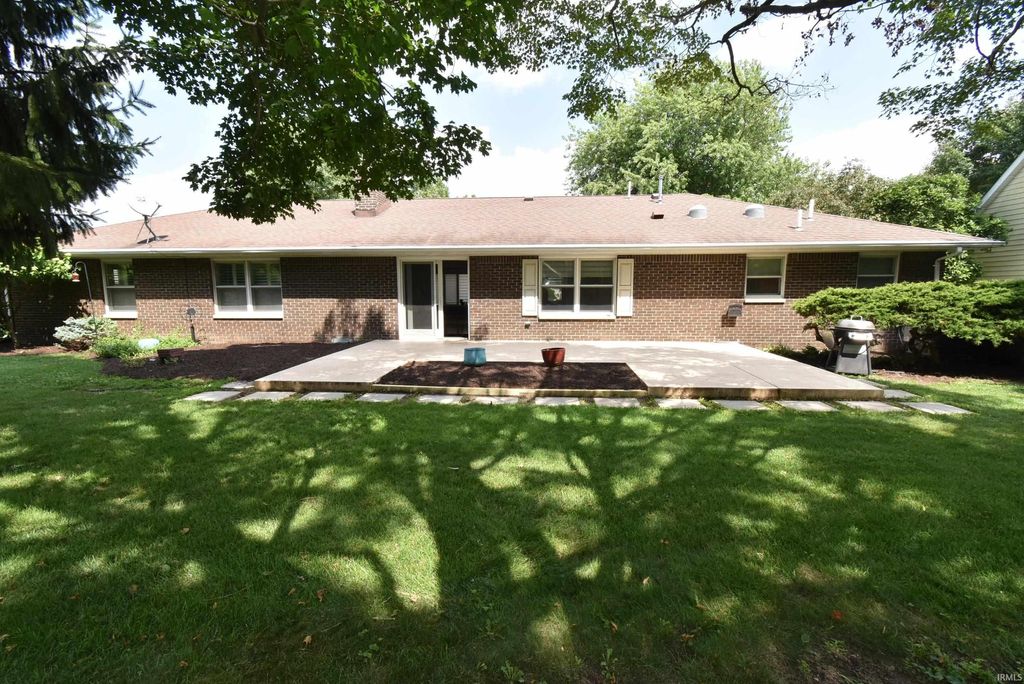 Photo of 602 S Park Drive, Fowler, IN 47944 (MLS # 202602732)