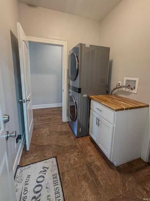 Tiny photo for 1104 E short Drive, Knox, IN 46534 (MLS # 202618752)
