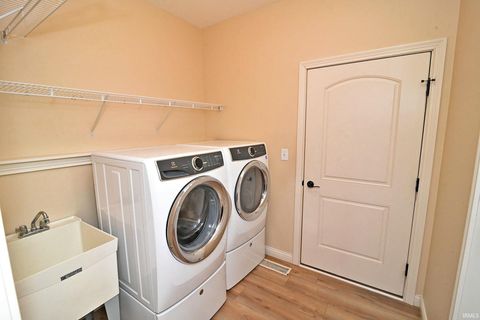 Tiny photo for 9600 E 450 S, Lafayette, IN 47905 (MLS # 202609175)