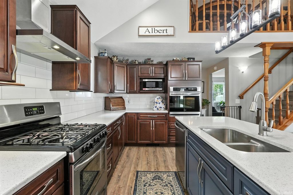 Photo of 1630 S 485 E, Lagrange, IN 46795 (MLS # 202618868)