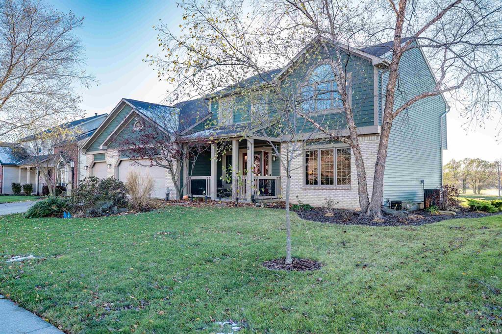 Photo of 6329 Treasure Cove, Fort Wayne, IN 46835 (MLS # 202546444)