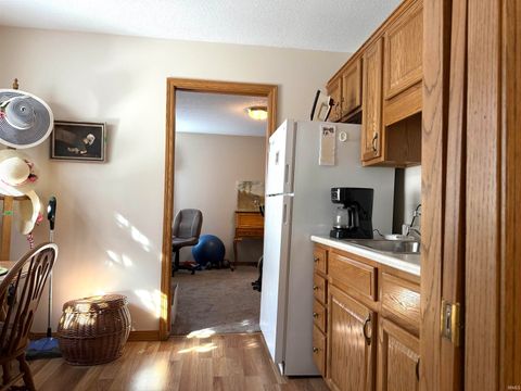 Tiny photo for 927 Woodridge Court, Decatur, IN 46733 (MLS # 202541355)