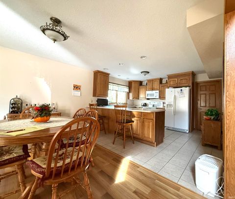 Tiny photo for 927 Woodridge Court, Decatur, IN 46733 (MLS # 202541355)