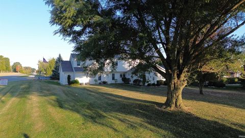 Tiny photo for 927 Woodridge Court, Decatur, IN 46733 (MLS # 202541355)