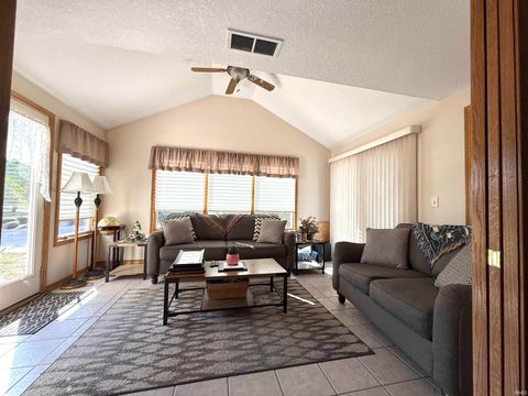 Tiny photo for 927 Woodridge Court, Decatur, IN 46733 (MLS # 202541355)