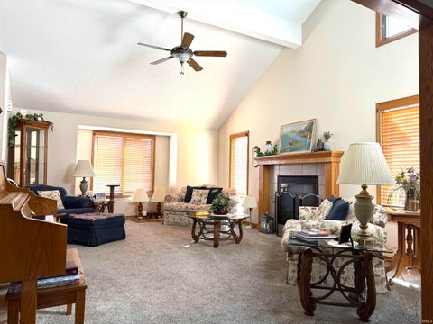 Tiny photo for 927 Woodridge Court, Decatur, IN 46733 (MLS # 202541355)