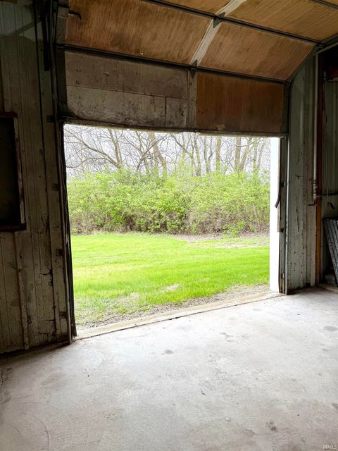 Tiny photo for 650 S Pennsylvania Street, Marion, IN 46952 (MLS # 202612754)