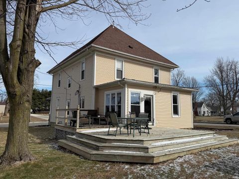 Tiny photo for 239 E Main Street, Flora, IN 46929 (MLS # 202605798)