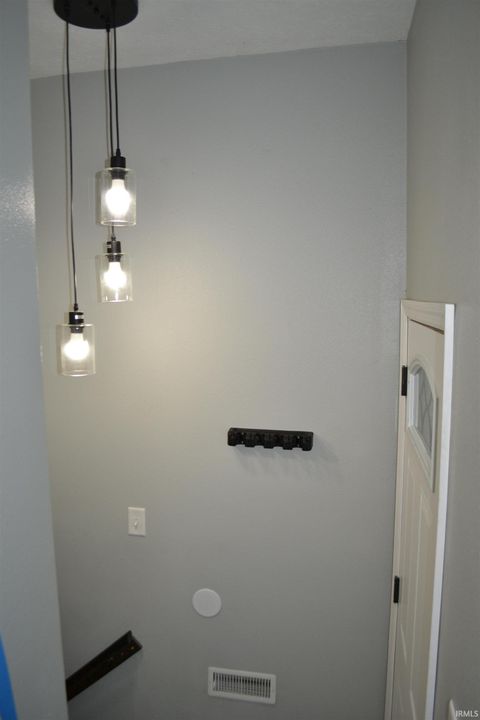 Tiny photo for 30 Vernon Lane, Lafayette, IN 47905 (MLS # 202547675)