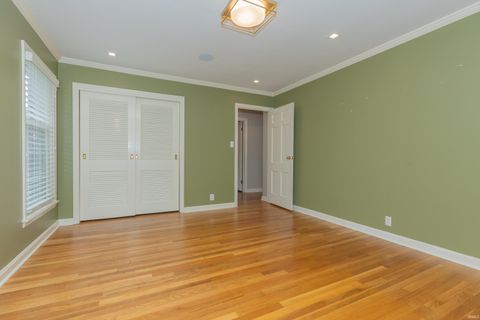 Tiny photo for 7127 Taylor Avenue, Evansville, IN 47715 (MLS # 202612902)
